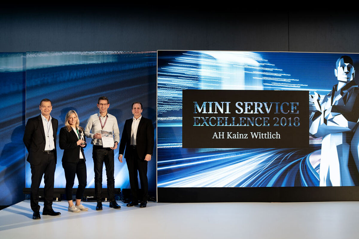 Mini Service Excellence Award 2018 error_file_does_not_exist
