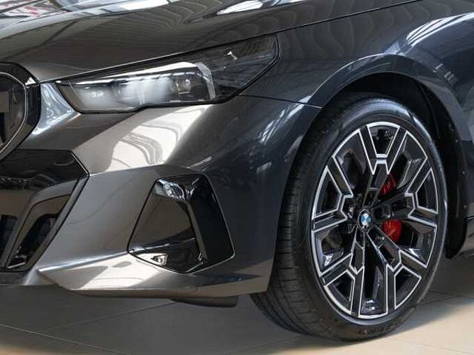 BMW i5 40 xDrive MsportPro/AHK/Comfort/Inno/Travel