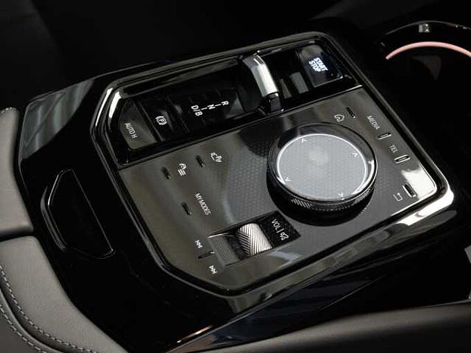 BMW i5 40 xDrive MsportPro/AHK/Comfort/Inno/Travel