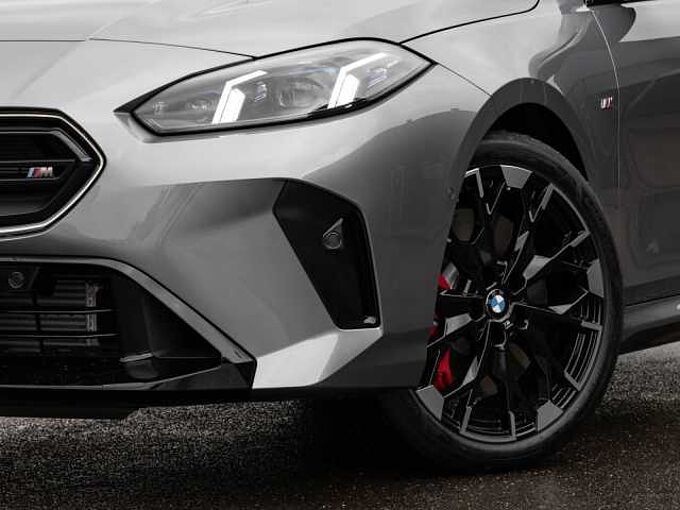 BMW M135 5-Türer xDrive Aut. /Innovation/PGD/DrAssPro
